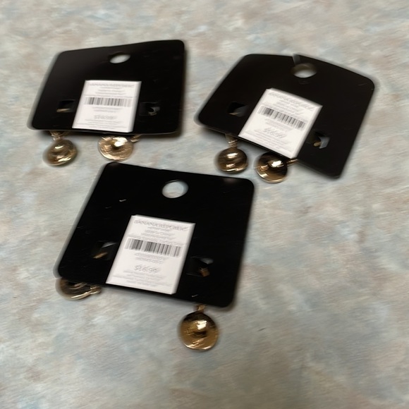 Banana Republic Factor earrings - Picture 2 of 8